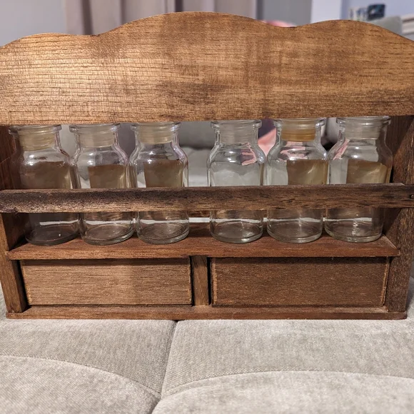 Spice Rack - Picture 3 of 4